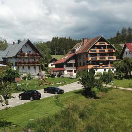 Café-Pension Feldbergblick, hotel in Titisee-Neustadt