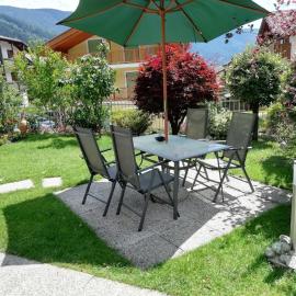 Moderno appartamento con giardino