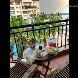 Apartemen Marbella anyer tower sadewa lt 5 view kolam renang & laut, hotel a Anyer