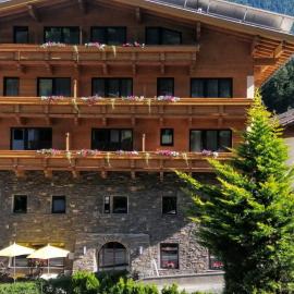 Hotel Neuwirt, Hotel in Finkenberg