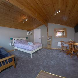 The Cabin @ Willowmere (Garden Log Cabin), hotell sihtkohas Clane