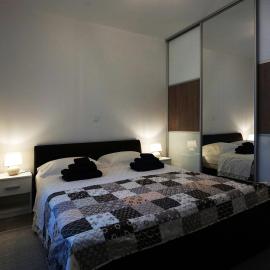 Deluxe Apartment Joia with balcony near Old Town and Bacvice Beach