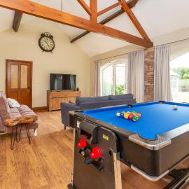 Creamery Cottage with Games room and Free Parking, hotel a York