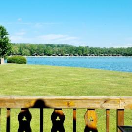 Fenna Lakeside Lodge - Pine Lake Resort, hotel v destinácii Carnforth