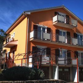 Apartments Sokolic, hotel in Nerezine