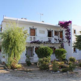 Nikolas House, hotel in Arillas