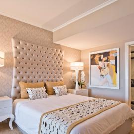 Sea Front Family Apartment, מלון בפארדס