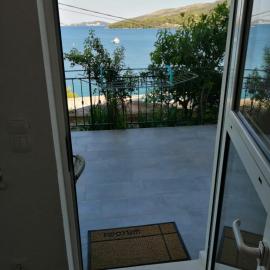Apartmani Skalinada, hotel din Marina