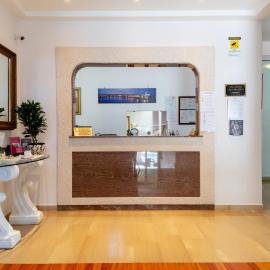 Hotel Riviera, hotel u gradu Trani