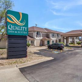 오마하에 위치한 호텔 Quality Inn & Suites Omaha Chalco