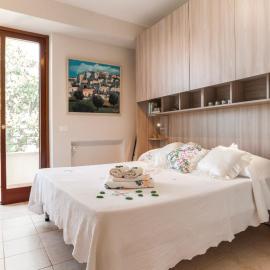 Rhomy Apartment