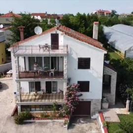APP-AMELIJAS, hotel in Zambratija