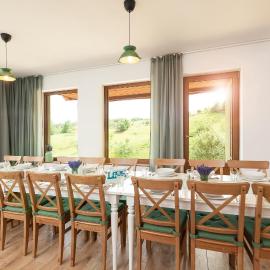 Rose Hip Hill Guesthouse, hotel din Valea Tîrnei