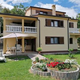 Apartman Lori, hotel in Lovran