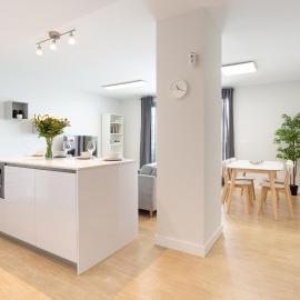Seafront Duna Beach Luxury Apartment, hotel in Torrox