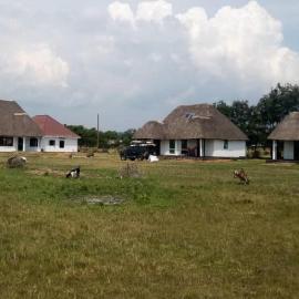 Edward Lake Retreat and Campsite, Kisenyi Village, Hotel in Kisenyi