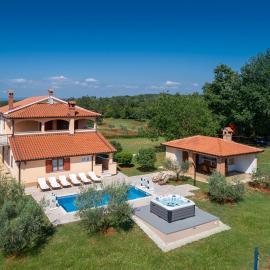 Villa Vranići, hotel u gradu Vranići