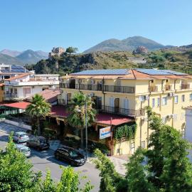 Hotel Napoleone, hotel em Tortora
