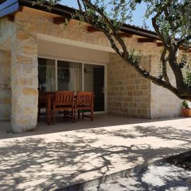 APARTMANI MOROVI DVORI, hotel en Drage