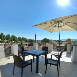 PENSIONE ITALIA, hotel in Bolsena