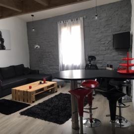 Duplex au Coeur de Lunel, hotel u gradu Lunel