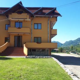 Pensiunea Annalisa, hotel en Corbeni