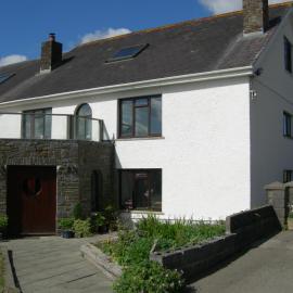 Alltyfyrddin Farm Guest House at The Merlin's Hill Centre, Hotel in Carmarthen