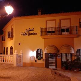 Sotel Valle Guadiaro, hótel í Pueblo Nuevo de Guadiaro