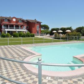 Villa Nadar, hotel u gradu Altopašo