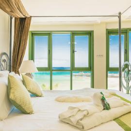 Arrecife Sands- Seafront Apartment - Sea Views - Private Underground Parking โรงแรมในอาร์เรซิเฟ