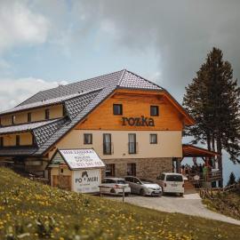Hotel House Rozka, hotel u Cerklju na Gorenjskem