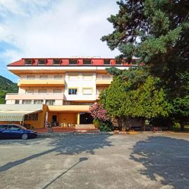 Pesche에 위치한 호텔 Hotel Santa Maria Del Bagno