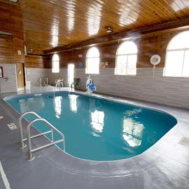 Super 8 by Wyndham Chicago O'Hare Airport, hotel sa Elk Grove Village