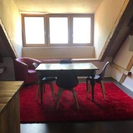 Viesnīca Loft 100m2, im Ökohaus in Susch pilsētā Susch