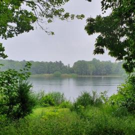 Wohnung am See, hotel u gradu 'Berumbur'