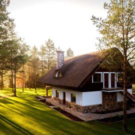 Leśna Strzecha, hotel em Rotembark