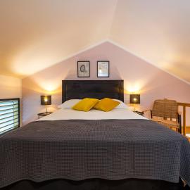 Couple getaway apartments