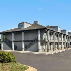 Warner Robins में, होटल Baymont by Wyndham Warner Robins
