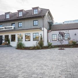 Chiemseer Wirtshaus، فندق في شيمينغ