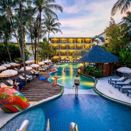 Peach Hill Resort - SHA Extra Plus, hotel a Kata Beach
