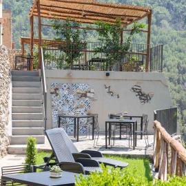 Il Giardino Dorato, hotel u gradu Majori