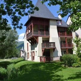 Vacancéole - Les Jardins de Balnéa, Hotel in Loudenvielle