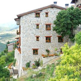 Paller Cal Cintet, hotel en Aristot