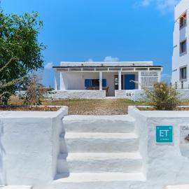 Casita Del Puerto Formentera Passport, готель у місті Ла-Савіна