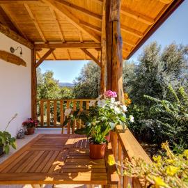 Casa da Eira "Lavoura da Bouça - Fruta Bio", hotel in Celorico de Basto