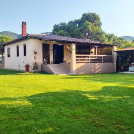 Elisabeth Luxury Villas, hotell i Vourvourou