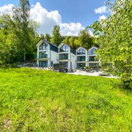 Apartamenty dla rodzin z sauną, bawialnią i widokiem na Skrzyczne - Dream Apart Marron