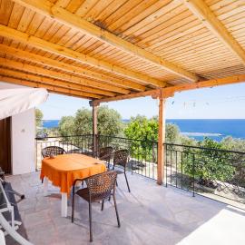 Archodissa Villa، فندق في Thymonia Beach