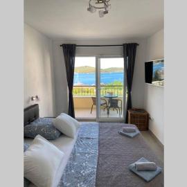 A lovely and cozy room with a breathtaking view 2