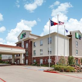 Holiday Inn Express Hotel & Suites Cleburne by IHG, hotel em Cleburne